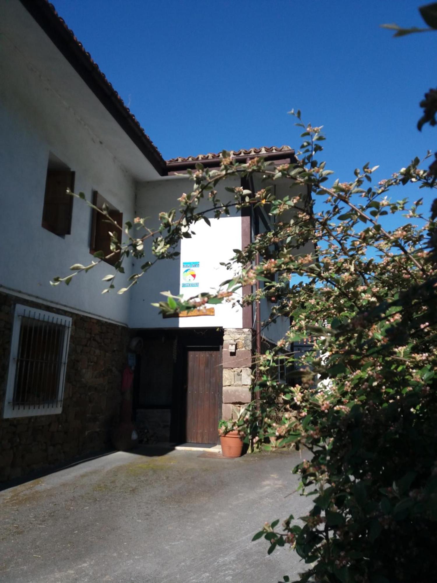 Agroturismo Kasa Barri Бермео Стая снимка